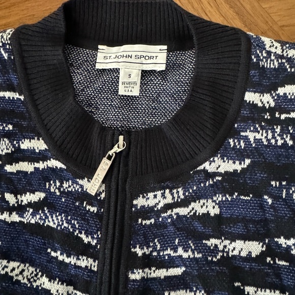 St. John Sweater - Picture 3 of 5